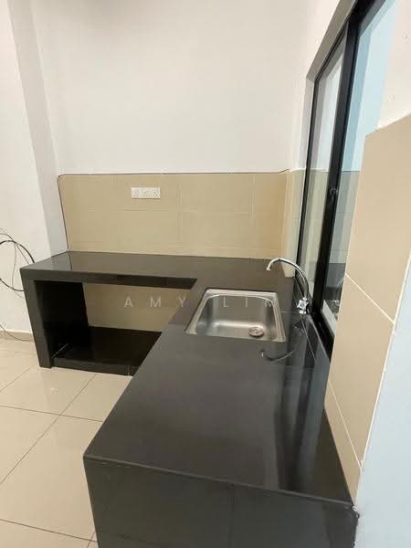 2.5-storey Terraced House for Sale in Bandar Puteri Puchong (Puchong) - Amy Lim - Kitchen - PropertyGuru.com.my