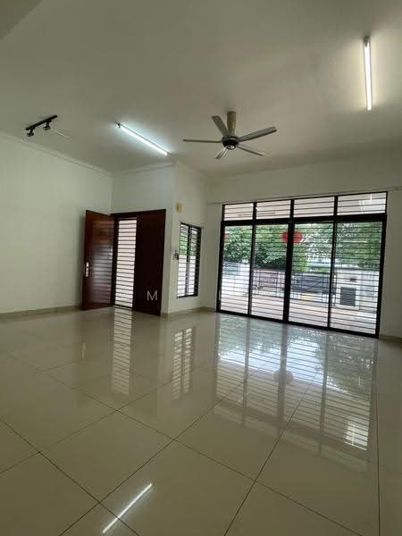 2.5-storey Terraced House for Sale in Bandar Puteri Puchong (Puchong) - Amy Lim - Living Room - PropertyGuru.com.my