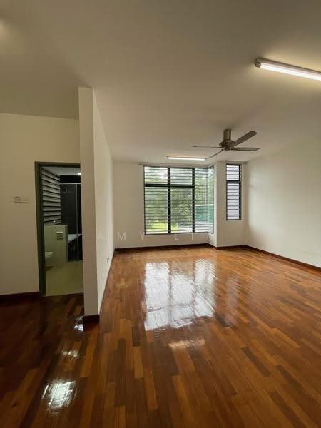 2.5-storey Terraced House for Sale in Bandar Puteri Puchong (Puchong) - Amy Lim - Living Room - PropertyGuru.com.my