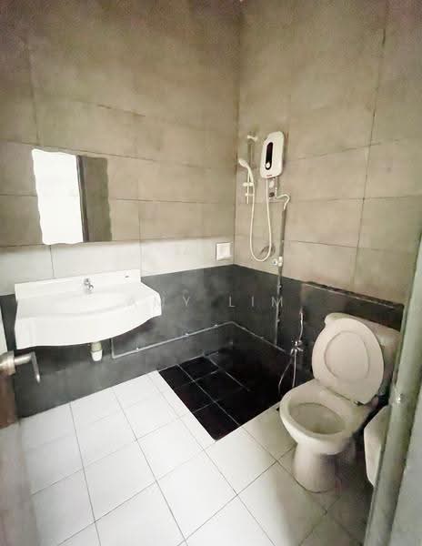2.5-storey Terraced House for Sale in Bandar Puteri Puchong (Puchong) - Amy Lim - Bathroom - PropertyGuru.com.my