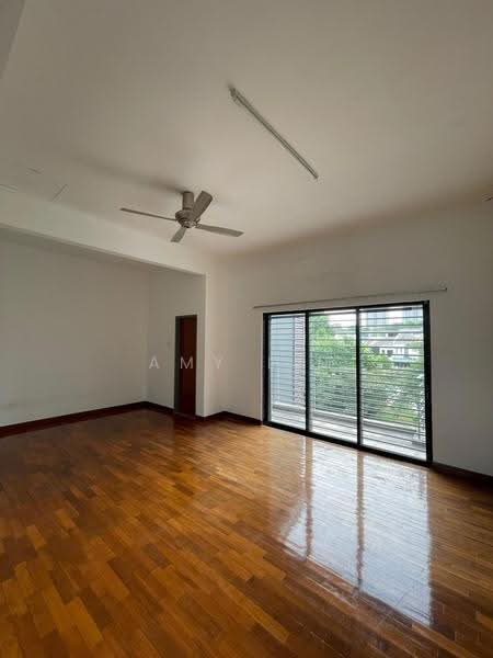 2.5-storey Terraced House for Sale in Bandar Puteri Puchong (Puchong) - Amy Lim - Living Room - PropertyGuru.com.my