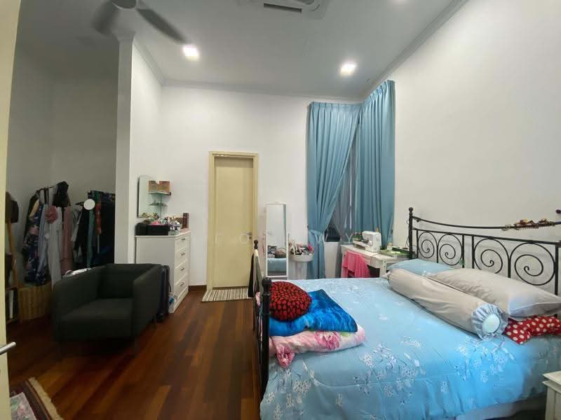 Semi-Detached House for Sale in Temasya Glenmarie (Glenmarie) - Yeoh WY - Bedroom - PropertyGuru.com.my