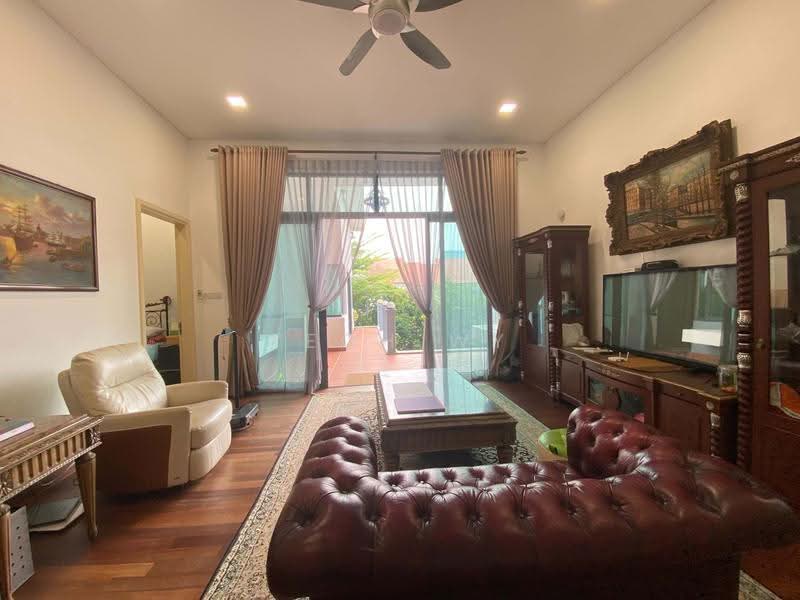 Semi-Detached House for Sale in Temasya Glenmarie (Glenmarie) - Yeoh WY - Living Room - PropertyGuru.com.my