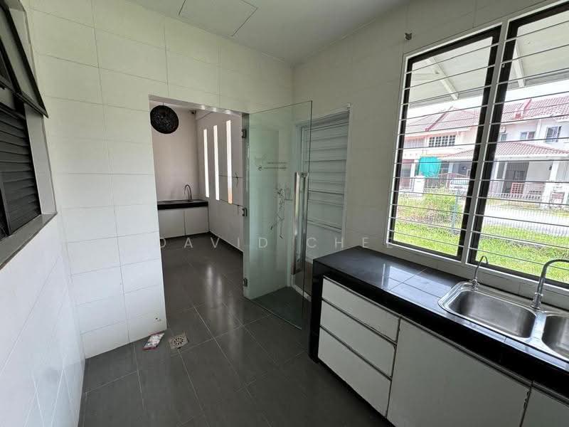 Terraced House for Sale in Bandar Kinrara Seksyen 5 (Bandar Kinrara) - David Chee - Kitchen - PropertyGuru.com.my