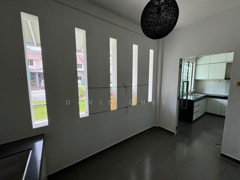 Terraced House for Sale in Bandar Kinrara Seksyen 5 (Bandar Kinrara) - David Chee - Kitchen - PropertyGuru.com.my
