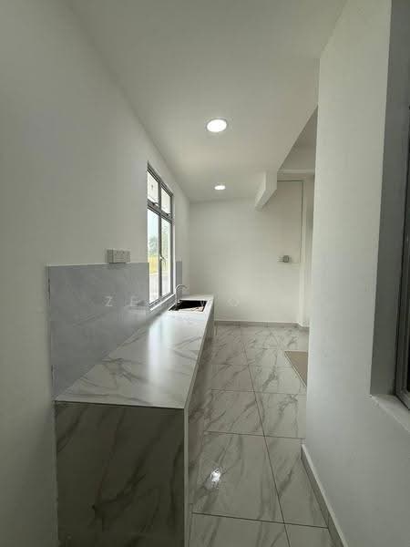 2-storey Terraced House for Sale in Bandar Dato Onn (Tebrau) - Zen Wong - Kitchen - PropertyGuru.com.my