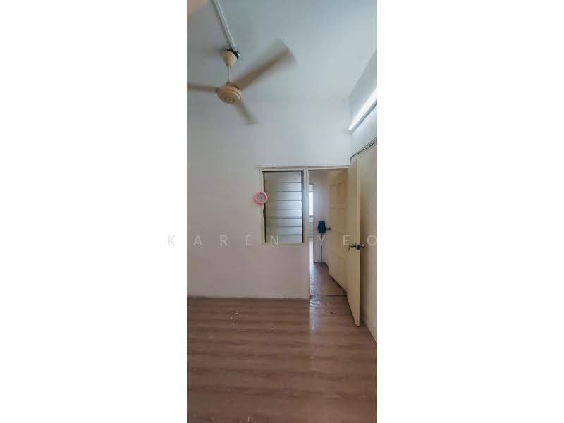 Rumah Berkembar untuk Disewa di Taman Kolam Air (Johor Bahru) - Karen Yeo - PropertyGuru.com.my