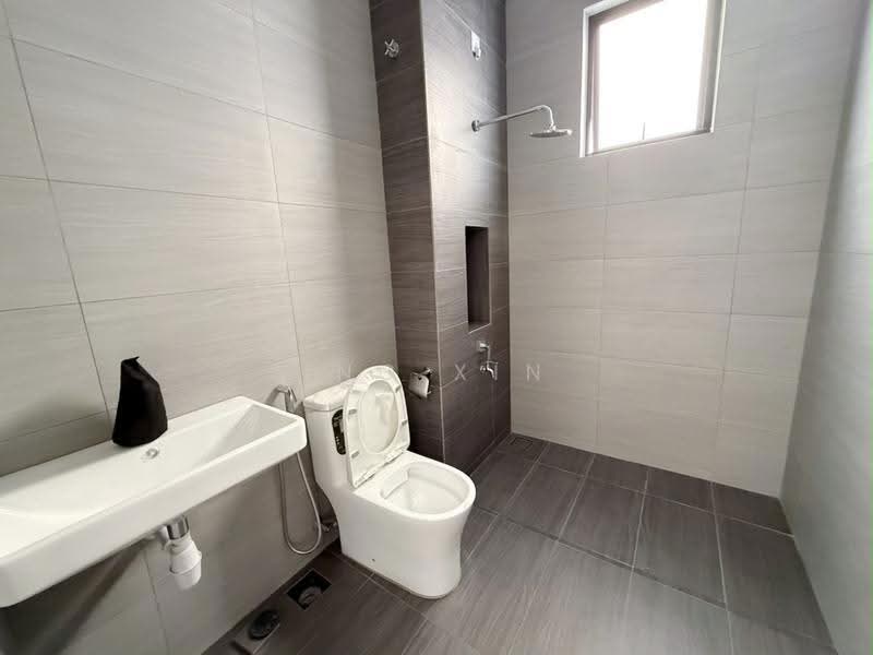 2-storey Terraced House for Rent in Taman Impian Emas (Skudai) - Ing Xin - Bathroom - PropertyGuru.com.my