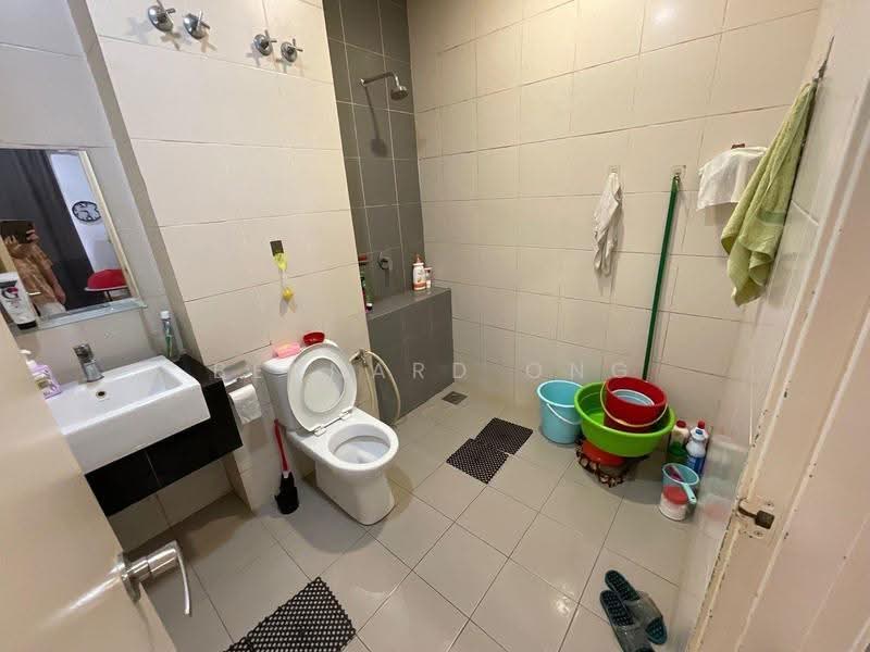 Semi-Detached House for Sale in Rawang (Selangor) - Bernard Ong - Bathroom - PropertyGuru.com.my