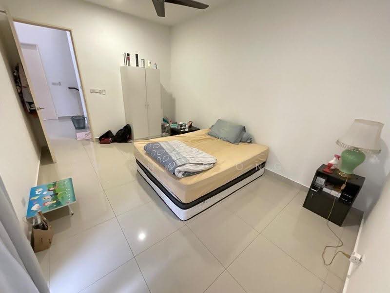 Semi-Detached House for Sale in Rawang (Selangor) - Bernard Ong - Bedroom - PropertyGuru.com.my