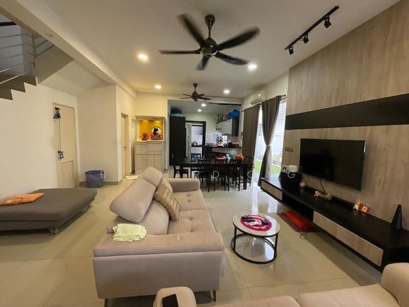 Semi-Detached House for Sale in Rawang (Selangor) - Bernard Ong - Living Room - PropertyGuru.com.my