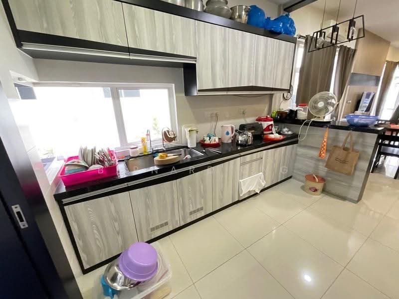 Semi-Detached House for Sale in Rawang (Selangor) - Bernard Ong - Kitchen - PropertyGuru.com.my