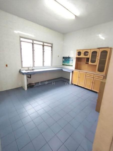 Rumah Teres 2-Tingkat untuk Dijual di Taman Buntong Jaya (Ipoh) - Joseph Wong - Kitchen - PropertyGuru.com.my