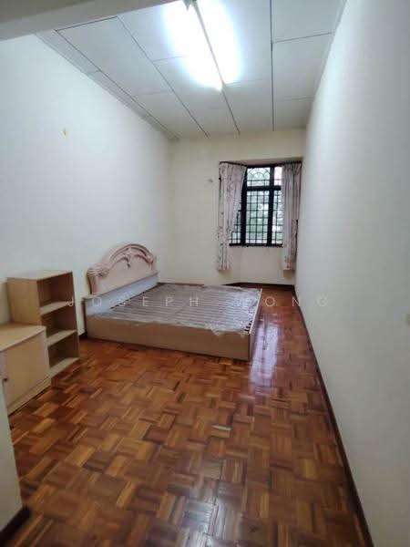 Rumah Teres 2-Tingkat untuk Dijual di Taman Buntong Jaya (Ipoh) - Joseph Wong - Bedroom - PropertyGuru.com.my