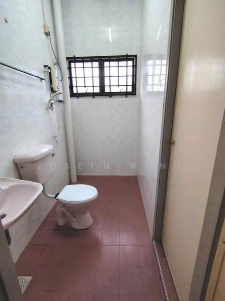 Rumah Teres 2-Tingkat untuk Dijual di Taman Buntong Jaya (Ipoh) - Joseph Wong - Bathroom - PropertyGuru.com.my