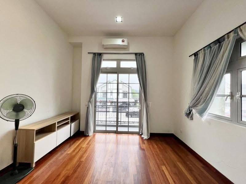 Cluster House for Sale in Eco Spring (Johor Bahru) - Yik Tat - Living Room - PropertyGuru.com.my