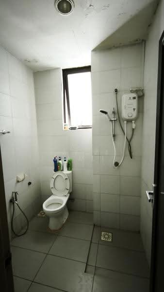 Kondominium untuk Dijual di Serin Residency - Rafizi Ramli - Bathroom - PropertyGuru.com.my
