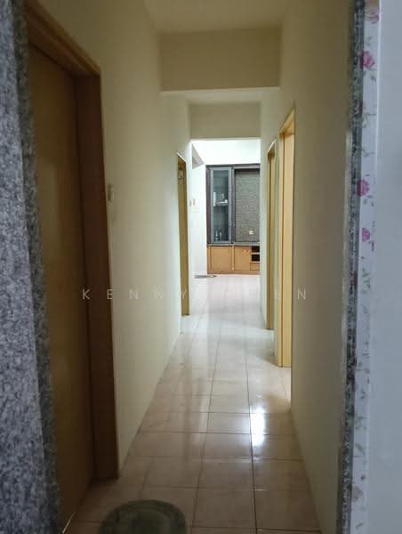 Condominium for Rent at Evergreen Park Acorn & Hazel - Kenny Chen - Corridor - PropertyGuru.com.my