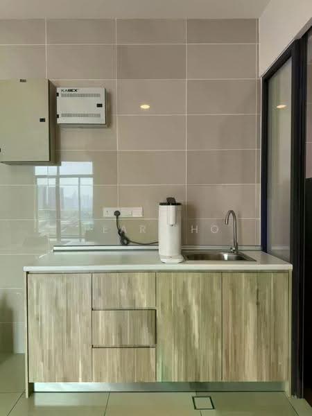 Condominium for Rent at Waltz Residences - Pearl Ho - Kitchen - PropertyGuru.com.my
