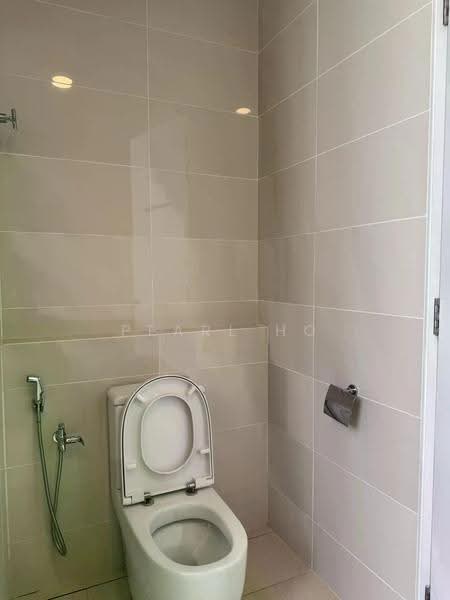 Condominium for Rent at Waltz Residences - Pearl Ho - Bathroom - PropertyGuru.com.my