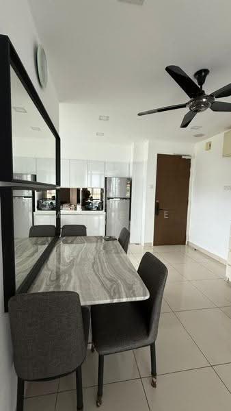 Kediaman Servis untuk Disewa di H2O Residences - Michelle Loke - Dining Room - PropertyGuru.com.my