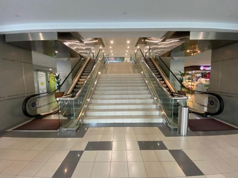 Office for Sale in KLCC (KL City Centre) - Daniel Leong - Entrance - PropertyGuru.com.my