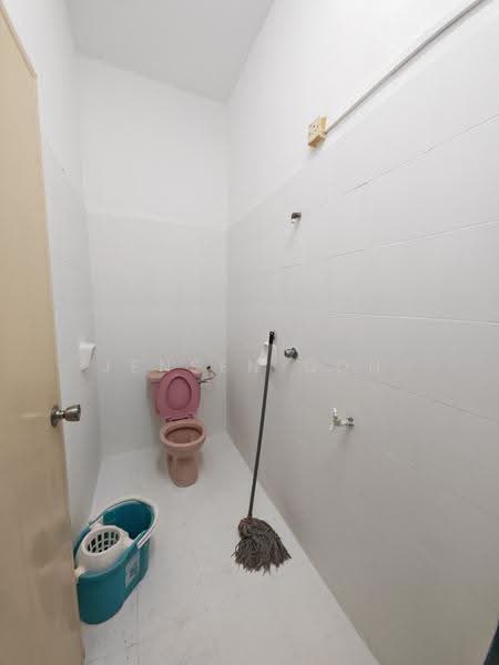 Rumah Banglo untuk Disewa di Johor Bahru (Johor) - Jensen Goh - Bathroom - PropertyGuru.com.my