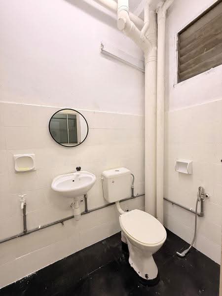 Apartment for Rent at Pangsapuri Lagoon Perdana - Ray Chong - Bathroom - PropertyGuru.com.my