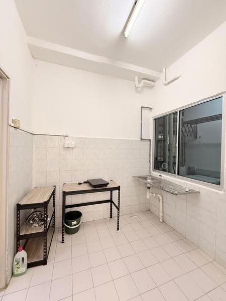 Apartment for Rent at Pangsapuri Lagoon Perdana - Ray Chong - Kitchen - PropertyGuru.com.my