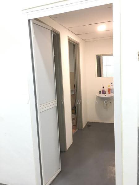 Shop / Office for Rent in Bandar Sri Permaisuri (Cheras) - Jacky Wong - Bathroom - PropertyGuru.com.my