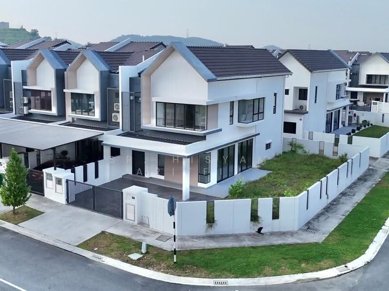 Rumah Teres 2-Tingkat untuk Dijual di Dengkil (Selangor) - Sr. Hisyam Ariffin - Exterior - PropertyGuru.com.my