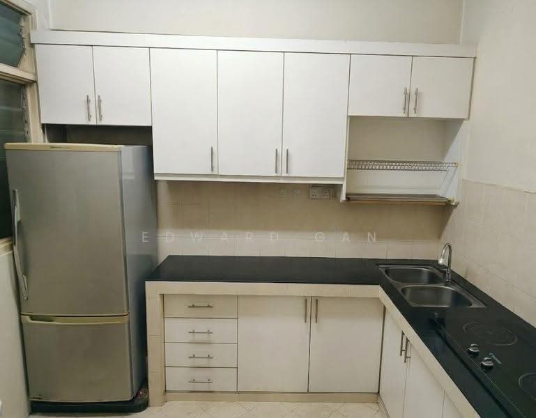 Apartment for Sale at Bayu Puteri 1 - Edward Gan - Kitchen - PropertyGuru.com.my