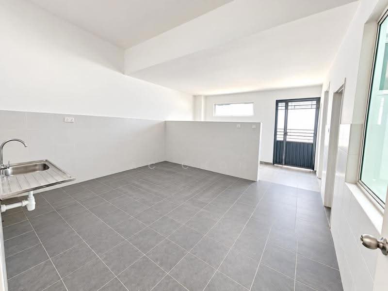 3-storey Terraced House for Sale in Kajang (Selangor) - Mac Chong - Kitchen - PropertyGuru.com.my