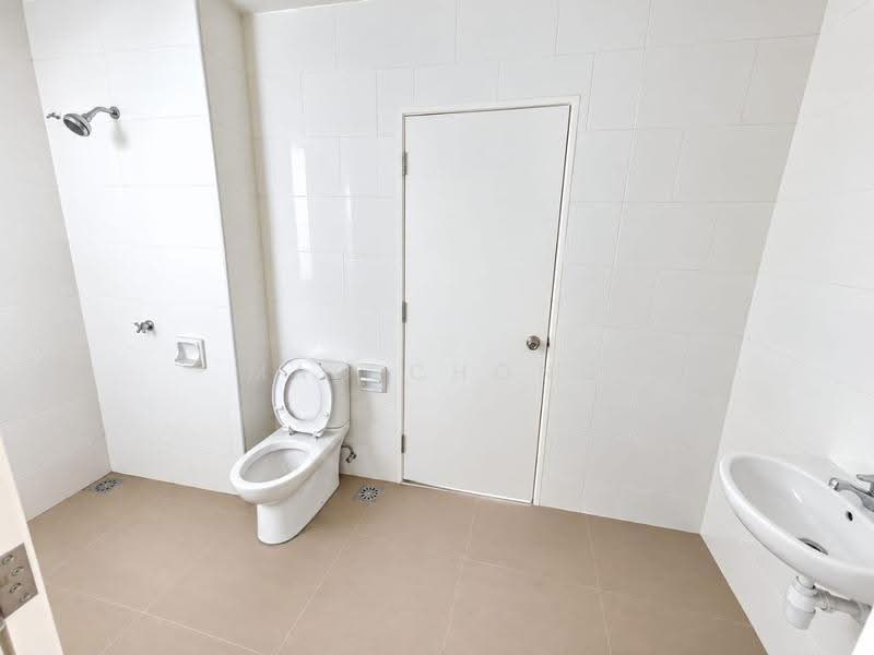 3-storey Terraced House for Sale in Kajang (Selangor) - Mac Chong - Bathroom - PropertyGuru.com.my