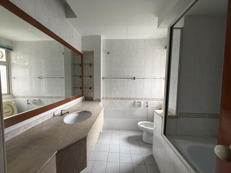 Kondominium untuk Dijual di Almaspuri - David Lai - Bathroom - PropertyGuru.com.my