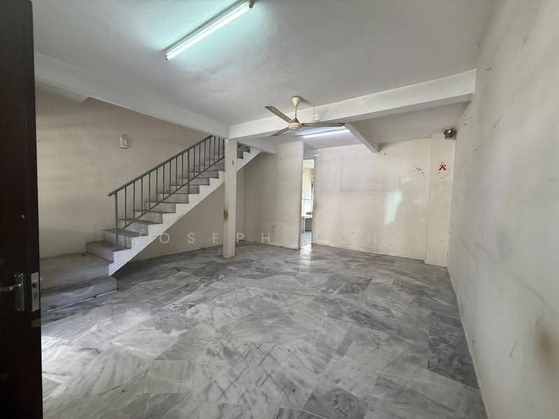 Rumah Teres 2-Tingkat untuk Dijual di Taman Sri Dermawan (Ipoh) - Joseph Wong - Interior - PropertyGuru.com.my