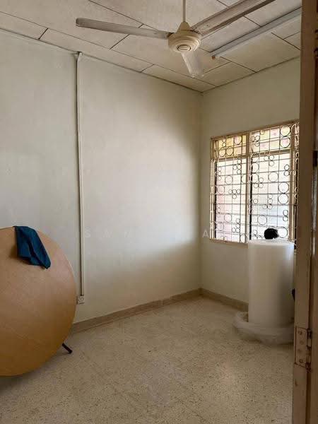1-storey Terraced House for Sale in Taman Pelangi (Johor Bahru) - Sam Chai - Interior - PropertyGuru.com.my