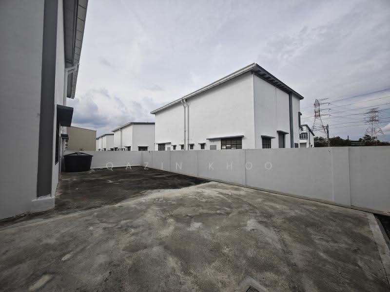Factory for Rent in Kawasan Perindustrian Pengkalan (Lahat) - Qazin Khoo - Exterior - PropertyGuru.com.my