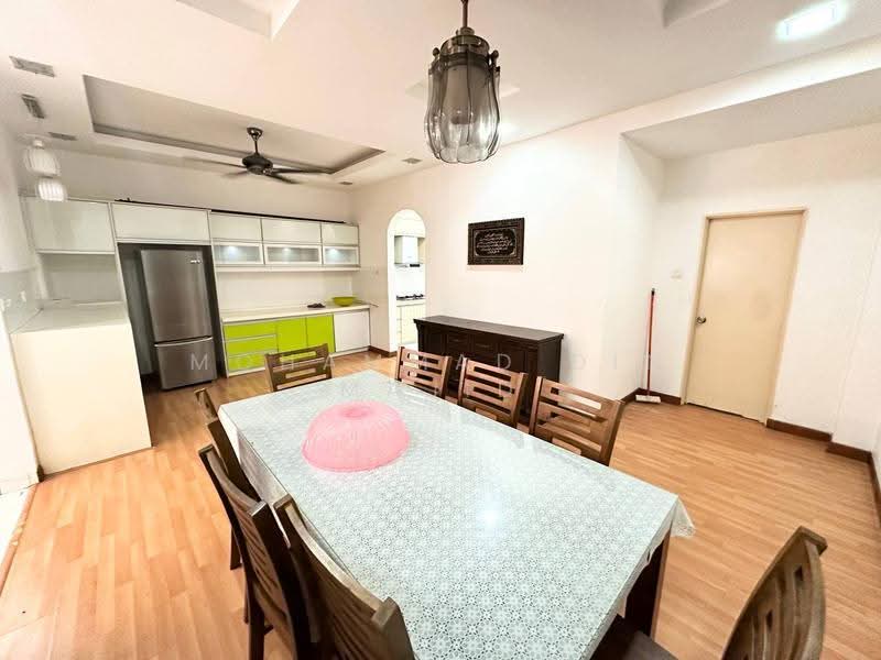 2-storey Terraced House for Sale in Denai Alam (Shah Alam) - Mohammad Din Majid - Dining Room - PropertyGuru.com.my