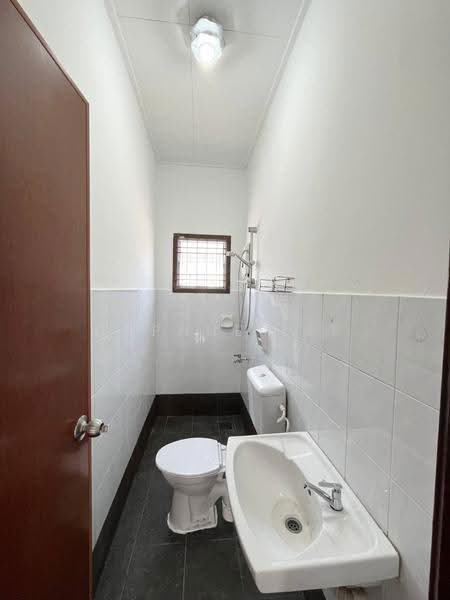 2-storey Terraced House for Rent in Taman Puteri Wangsa (Ulu Tiram) - Daphne Lee - Bathroom - PropertyGuru.com.my