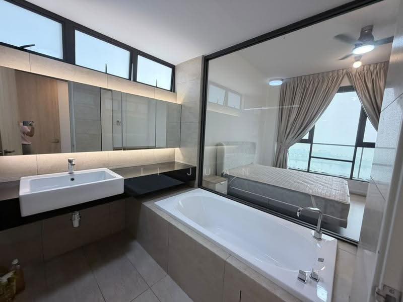 Apartment for Rent at Senibong Cove - The WaterEdge Residences - Li Juan - Bathroom - PropertyGuru.com.my