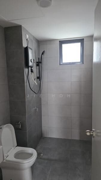 Kediaman Servis untuk Disewa di M Astra - Jie Hoh - Bathroom - PropertyGuru.com.my