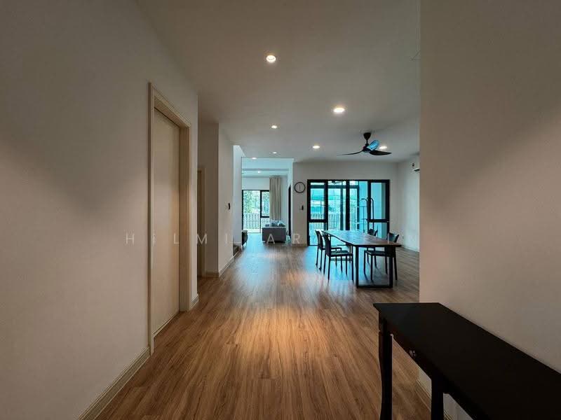 Rumah Berkembar untuk Disewa di Cyberjaya (Selangor) - Hilmi Ariffin - Living Room - PropertyGuru.com.my