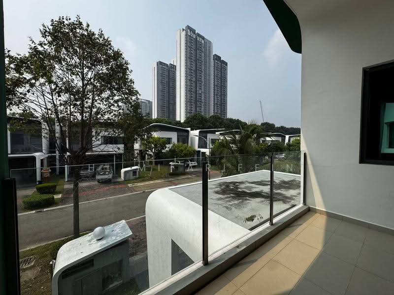 Rumah Berkembar untuk Disewa di Cyberjaya (Selangor) - Hilmi Ariffin - Exterior - PropertyGuru.com.my
