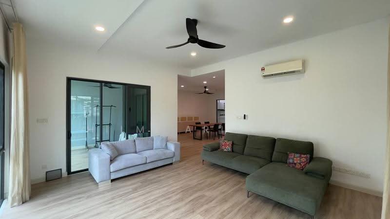Rumah Berkembar untuk Disewa di Cyberjaya (Selangor) - Hilmi Ariffin - Living Room - PropertyGuru.com.my