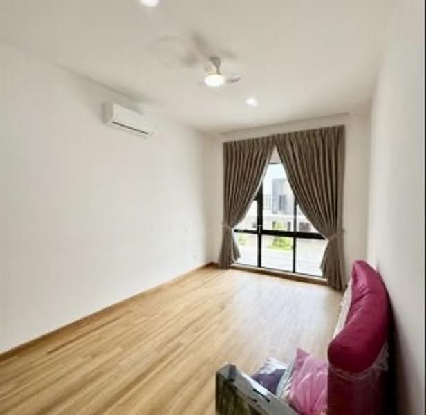 2-storey Terraced House for Sale in Senibong (Permas Jaya) - Yik Tat - PropertyGuru.com.my