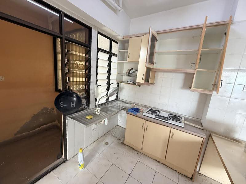 Kondominium untuk Disewa di Midlands Condo - Sharon Khor - Kitchen - PropertyGuru.com.my