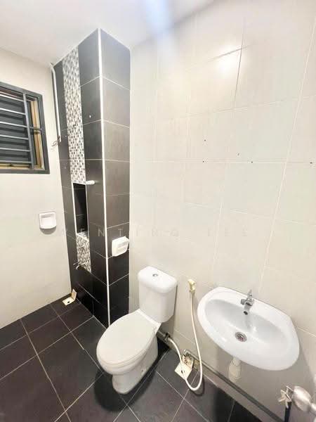 2-storey Terraced House for Sale in Bandar Dato Onn (Tebrau) - Wenting Lee - Bathroom - PropertyGuru.com.my