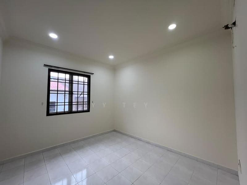 Rumah Teres 1-Tingkat untuk Disewa di Taman Molek (Johor Bahru) - YY Tey - Interior - PropertyGuru.com.my