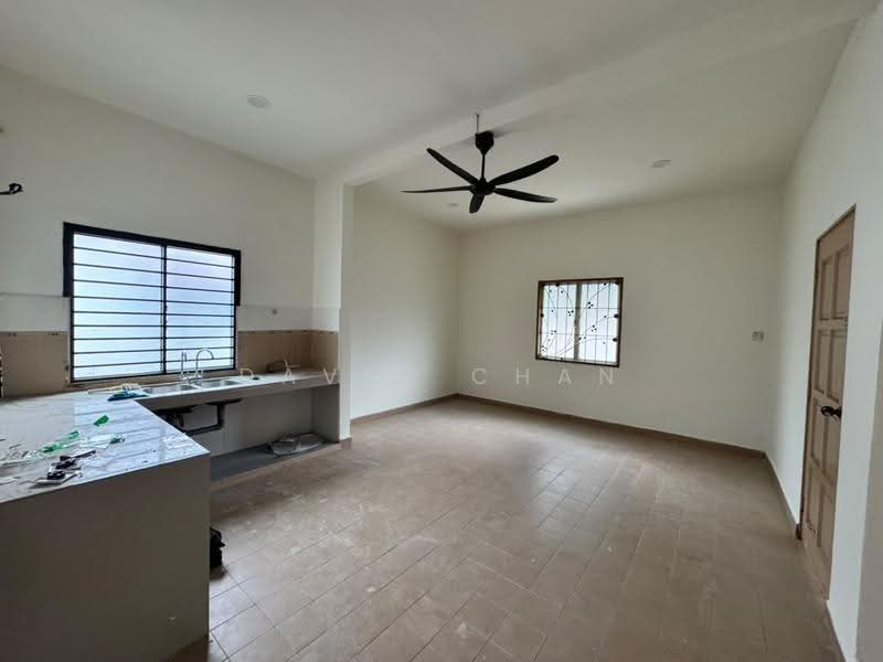 Terraced House for Sale in Taman Mutiara Rini (Skudai) - David Chan - Kitchen - PropertyGuru.com.my